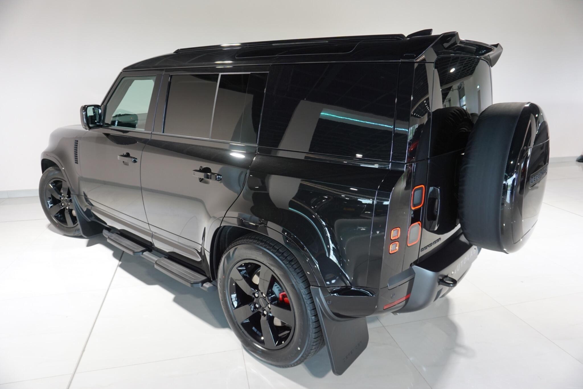 Land Rover Defender 110 3.0 D350 MHEV X-Dynamic HSE Hard Top SUV 5dr Diesel Auto 4WD MWB Euro 6 (s/s) (350 ps)